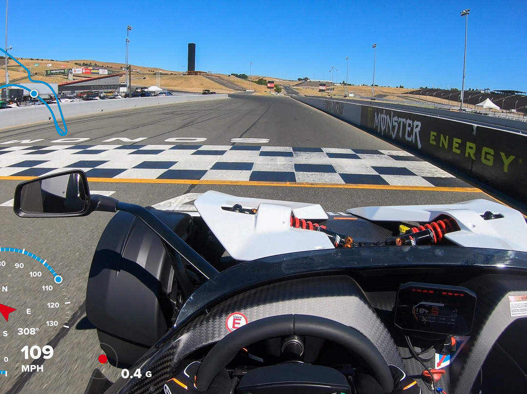 Simraceway Performance Driving Center景点图片