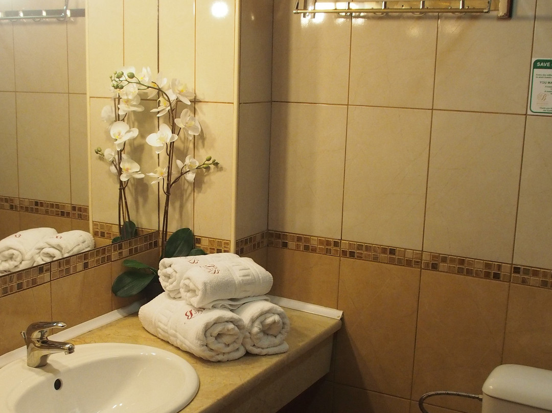 贝尔福德雷尔酒店主图