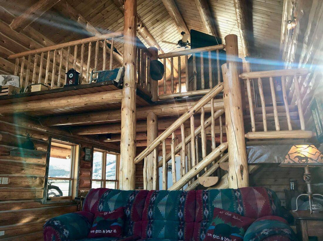 Wapiti酒店住宿-Yellowstone Cutthroat Guest Ranch