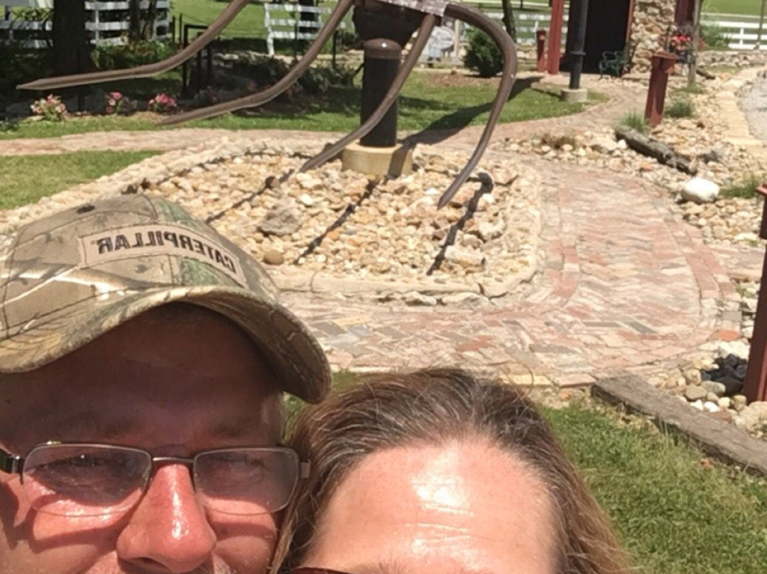 World's Largest Pitchfork-Casey必去景点