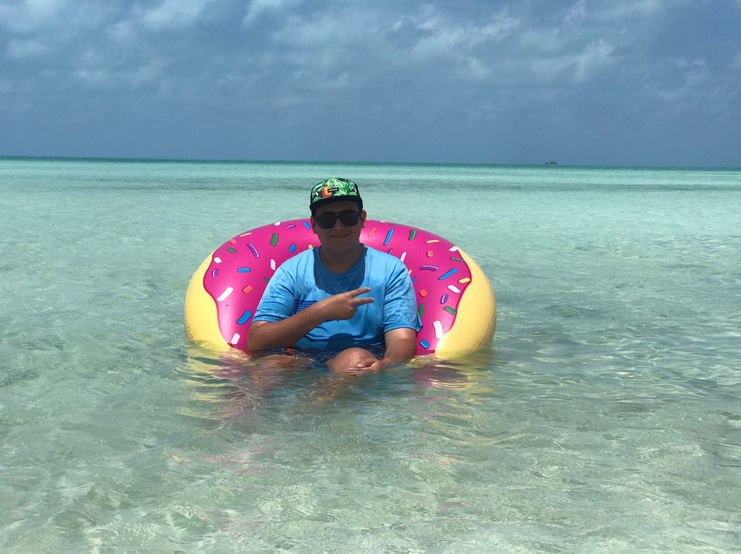 Tropical Shades-普罗维登西亚莱斯必去景点