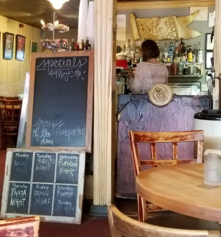 49 West Coffeehouse, Winebar & Gallery-安纳波利斯必去景点