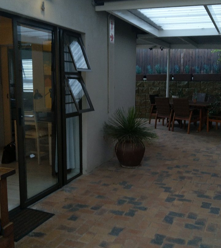 Four Palms Accommodation主图