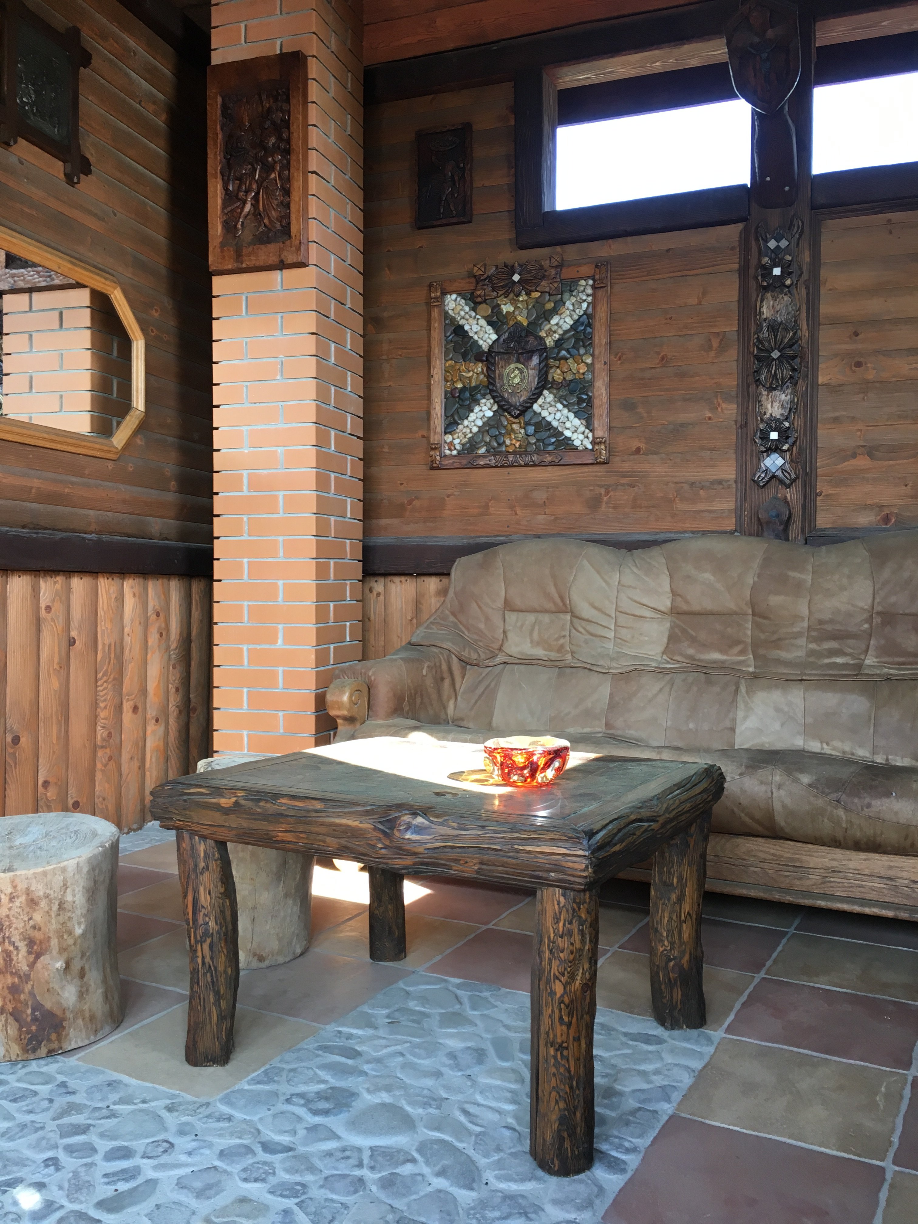 Guest House Uyutnyi Dvorik-家庭/游戏区