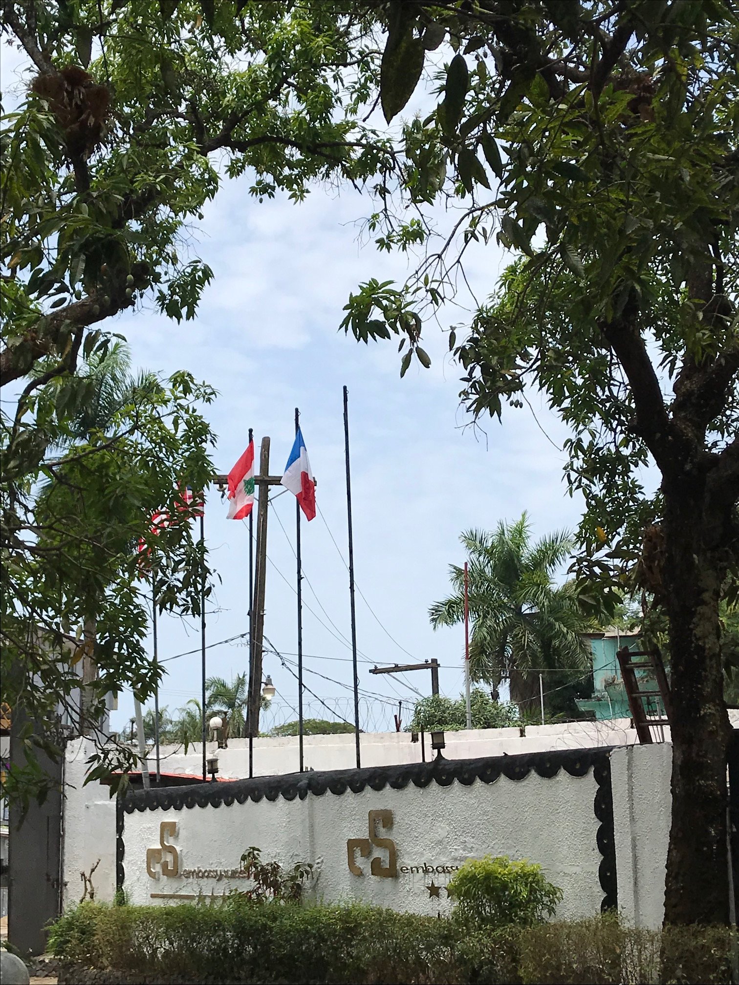 Embassy Suites Hotel & Restaurant-浴室