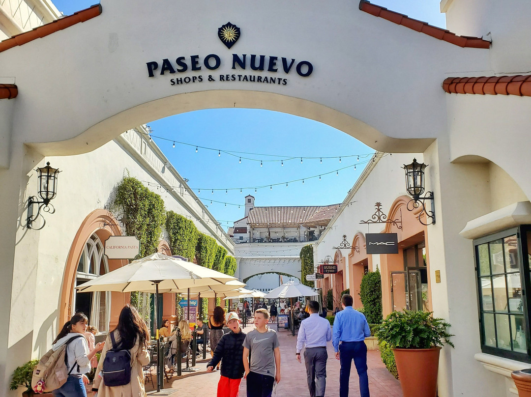 Paseo Nuevo-圣巴巴拉必去景点