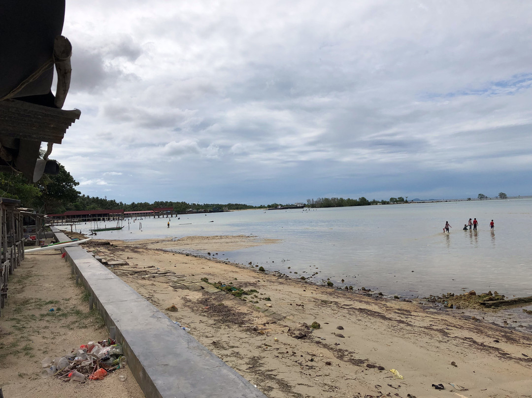 Melayu Beach景点图片