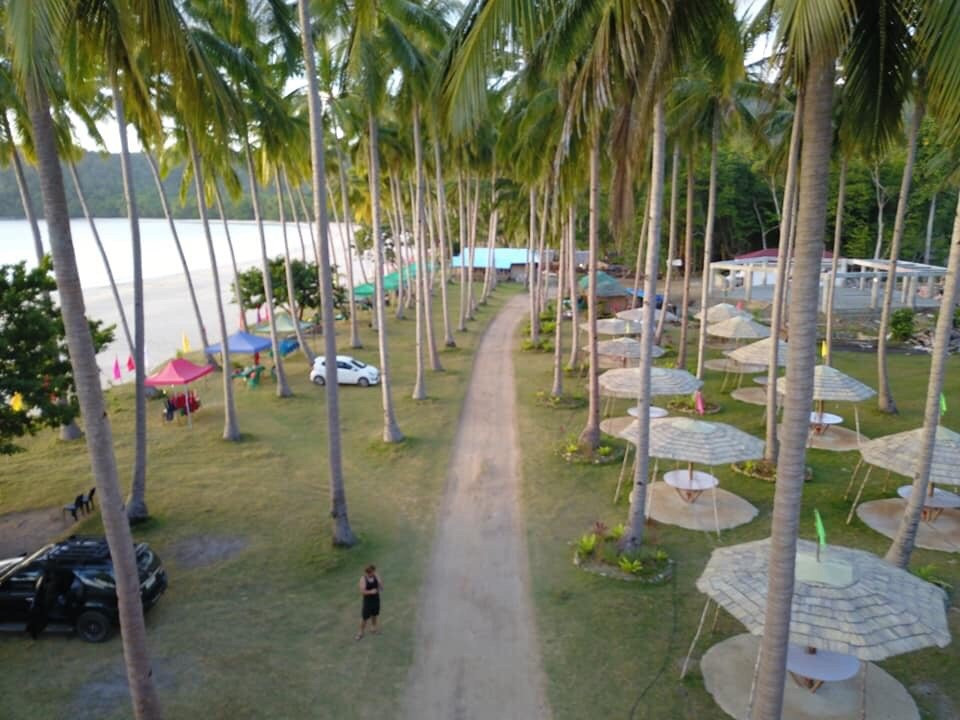 Talaudyong Beach景点图片