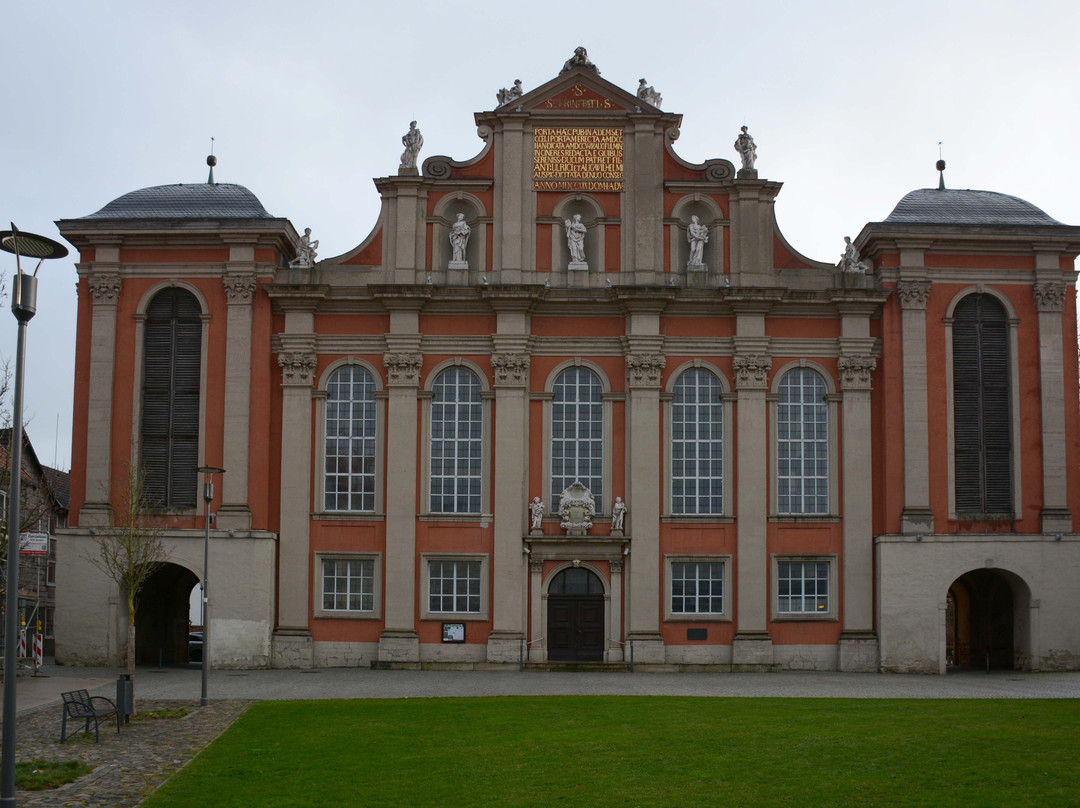 St. Trinitatis Kirche景点图片