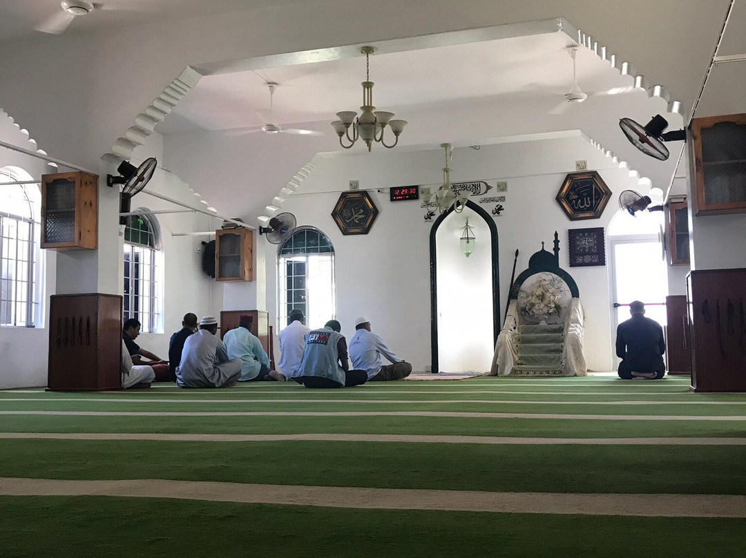 Ronaq-ul-islam Sunnee Masjid-大湾必去景点