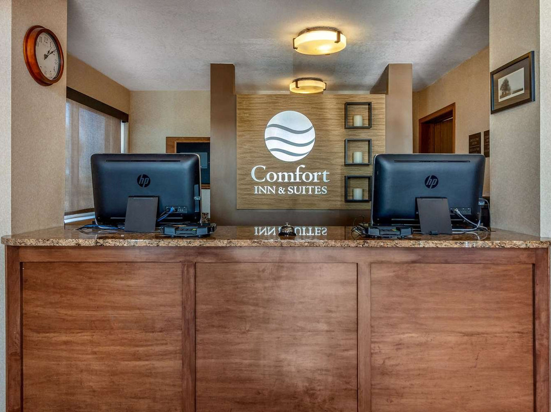 Comfort Inn & Suites Hays I-70主图