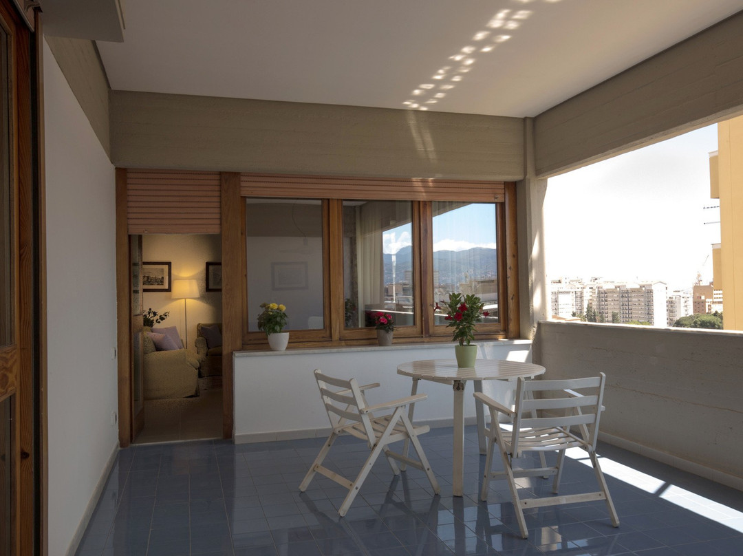 Marbela Apartments & Suites主图