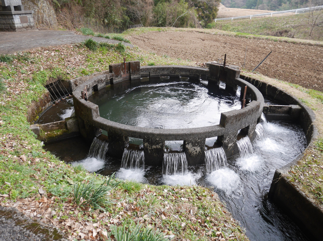 Otonashiiro No.12 Circular Tank Diversion Works景点图片