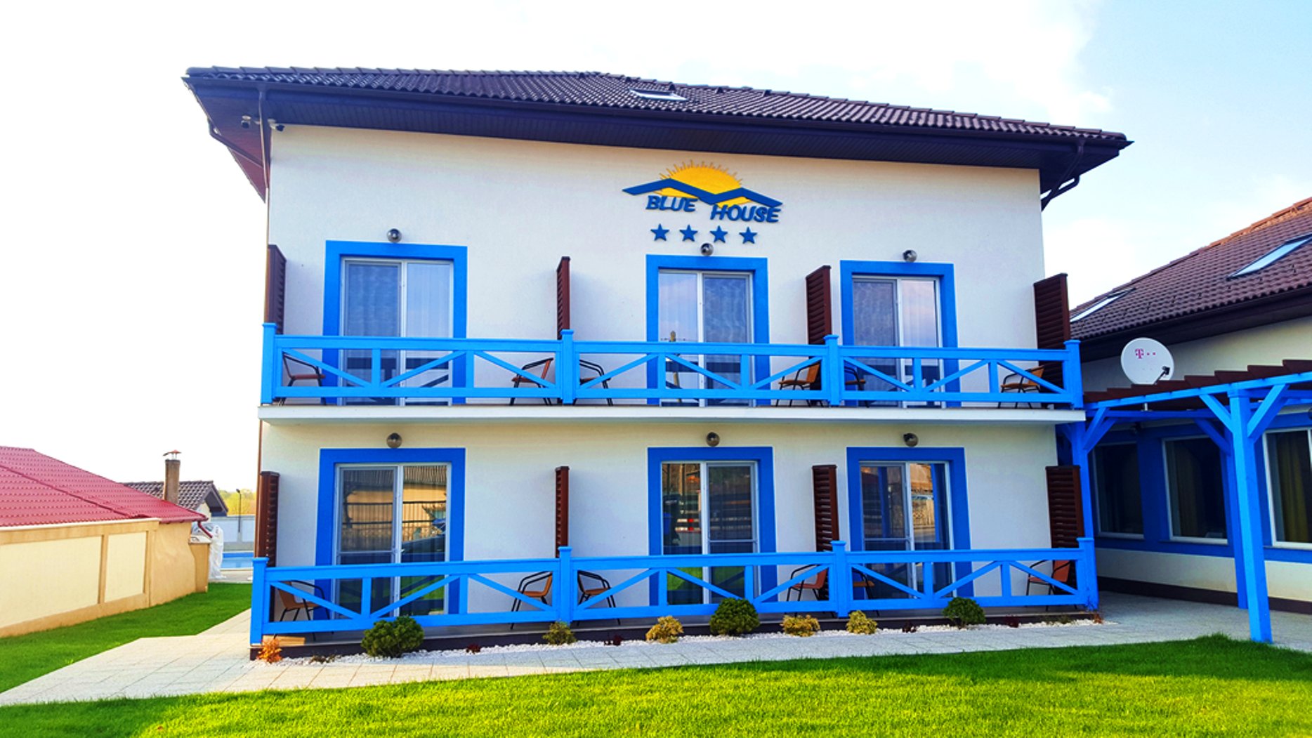 Blue House-官方