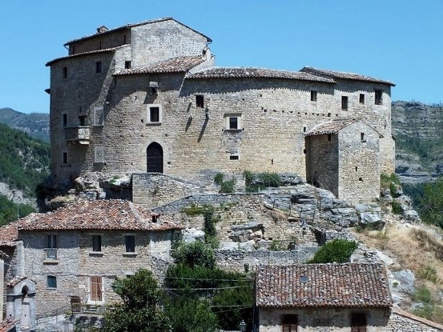 Castel di Luco景点图片