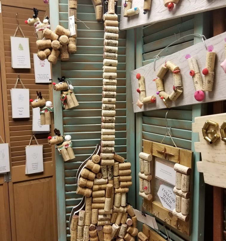 Under the Cherry Blossoms-Mount Dora必去景点