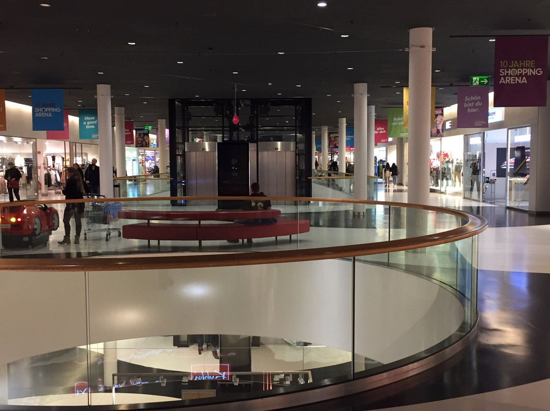 Shopping Arena-圣加仑必去景点