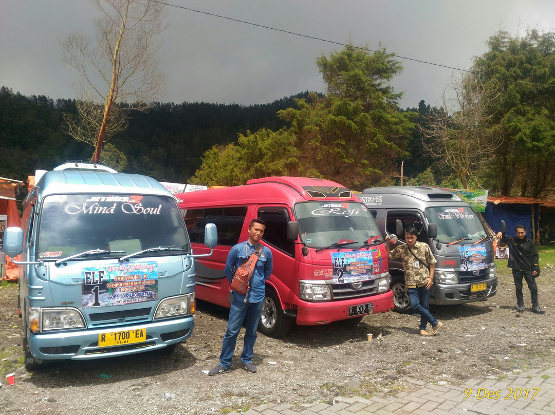 Putra Wijaya Tours & Travel-泗水必去景点