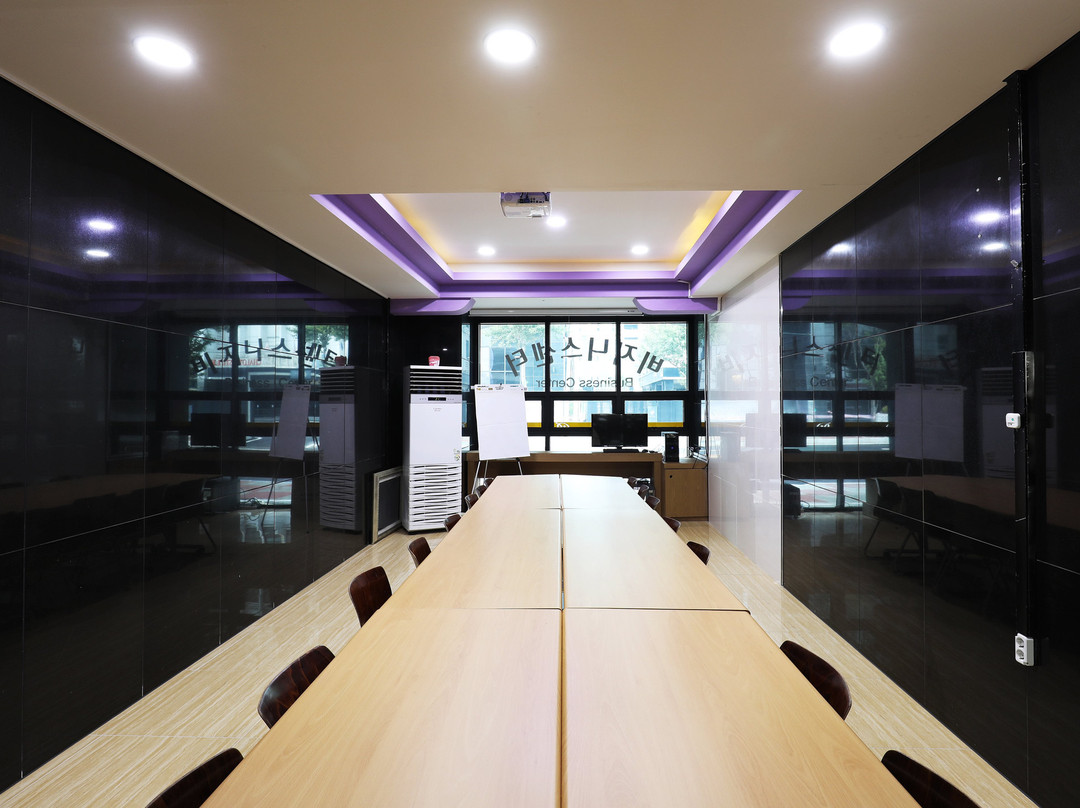 本昵客雅Top酒店主图