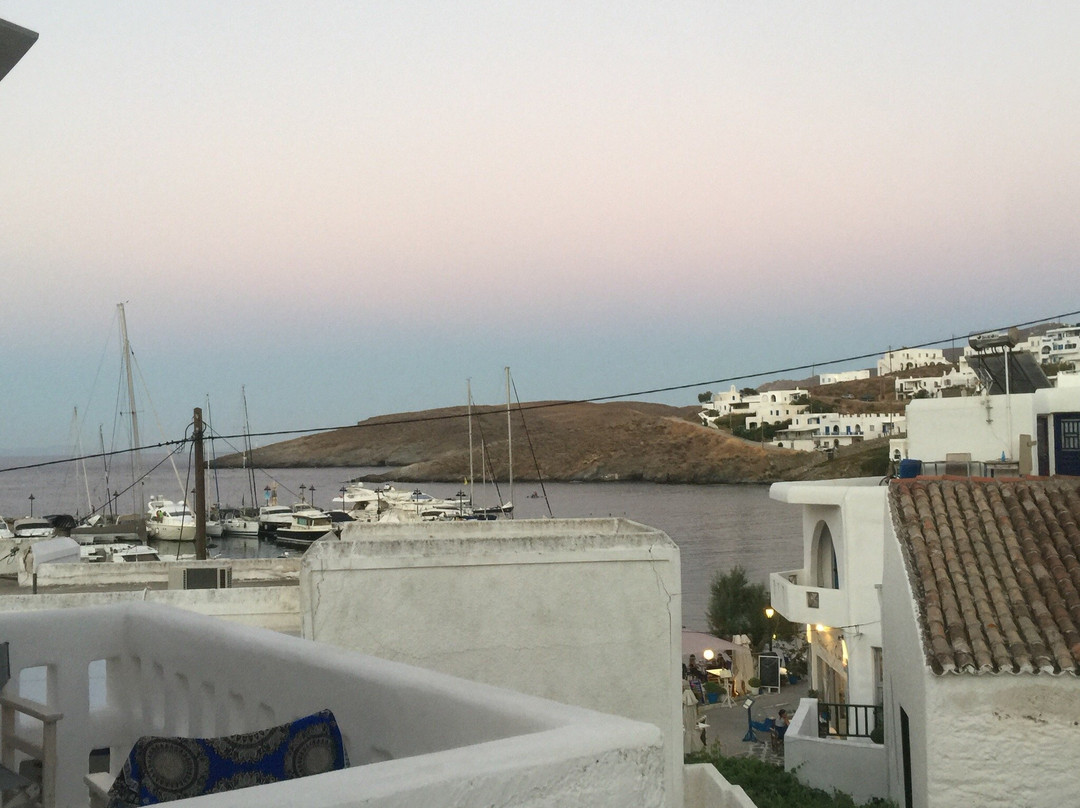 Kythnos Bay Hotel主图