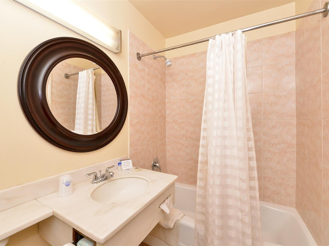 Americas Best Value Inn Austinburg主图