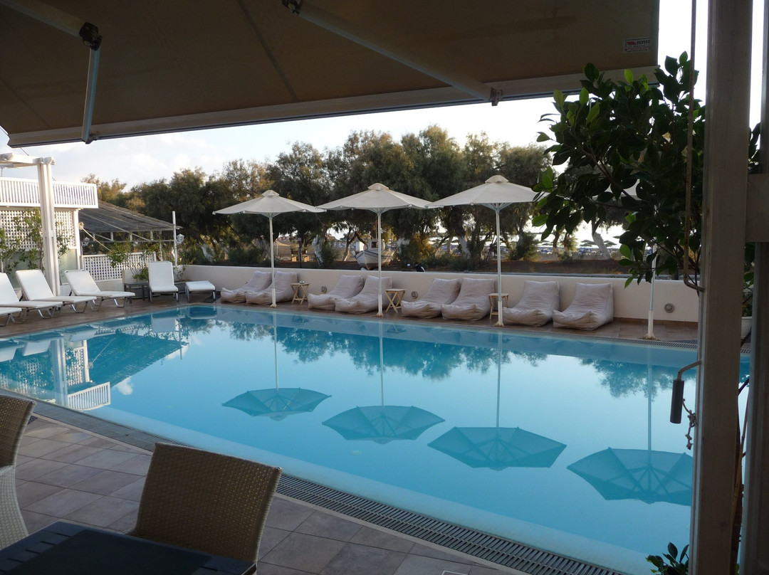 Memories Beach Hotel主图