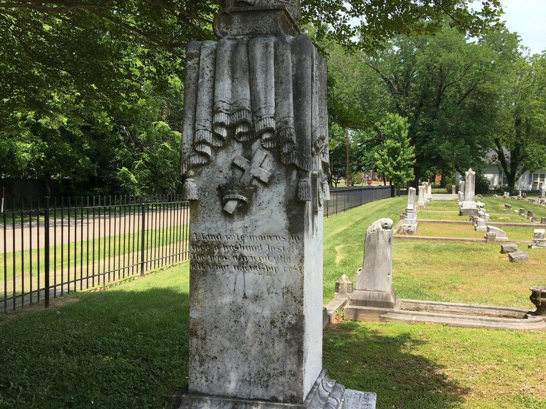 Hillcrest Cemetery景点图片