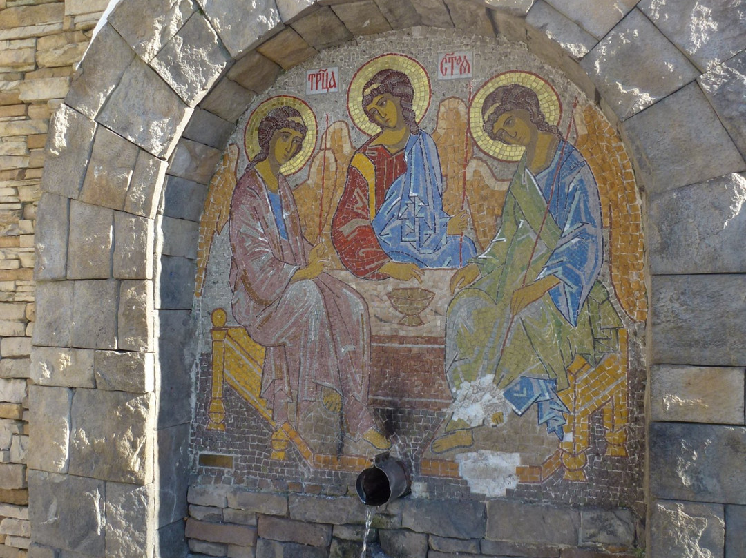 Holy Spring of the Holy Trinity景点图片