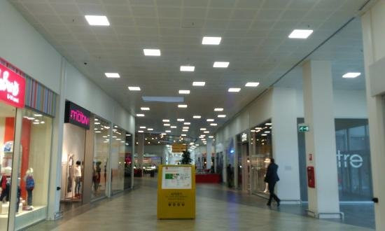 Centro Commerciale Grotte Center-Camerano必去景点