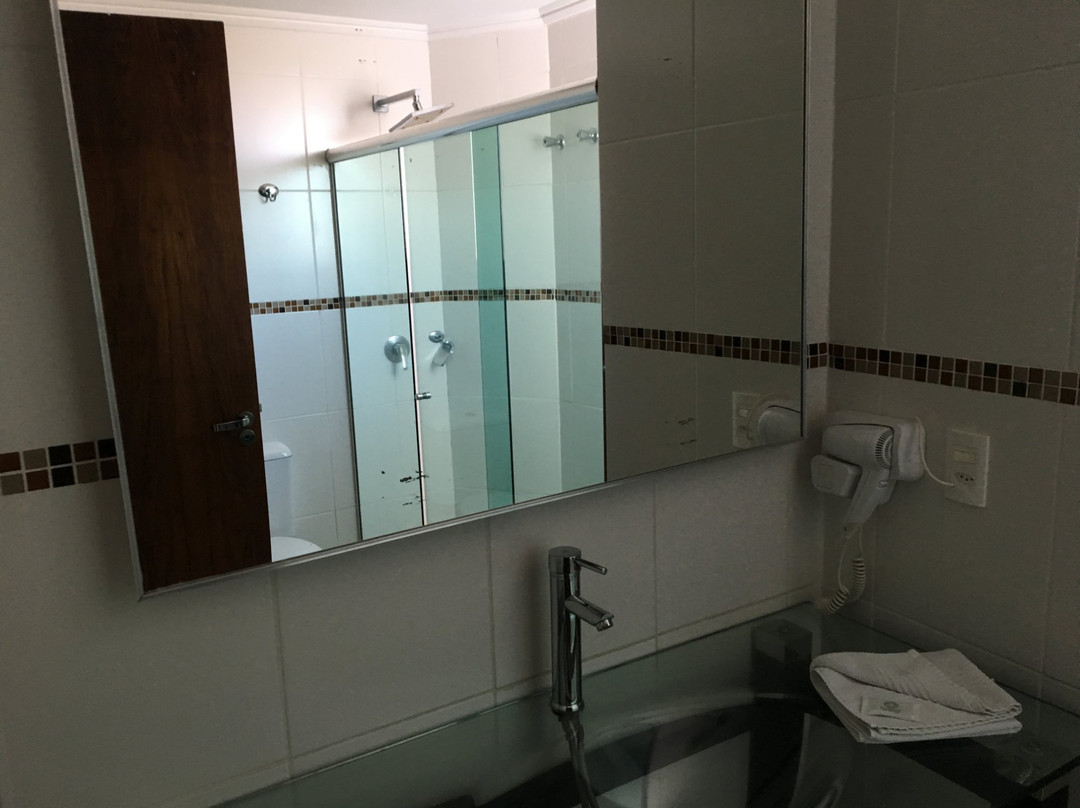 Emirates Hotel & Suites主图