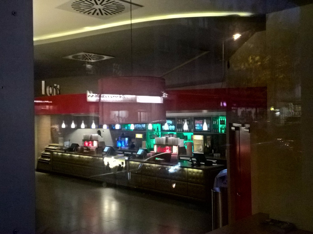 Cineplex景点图片