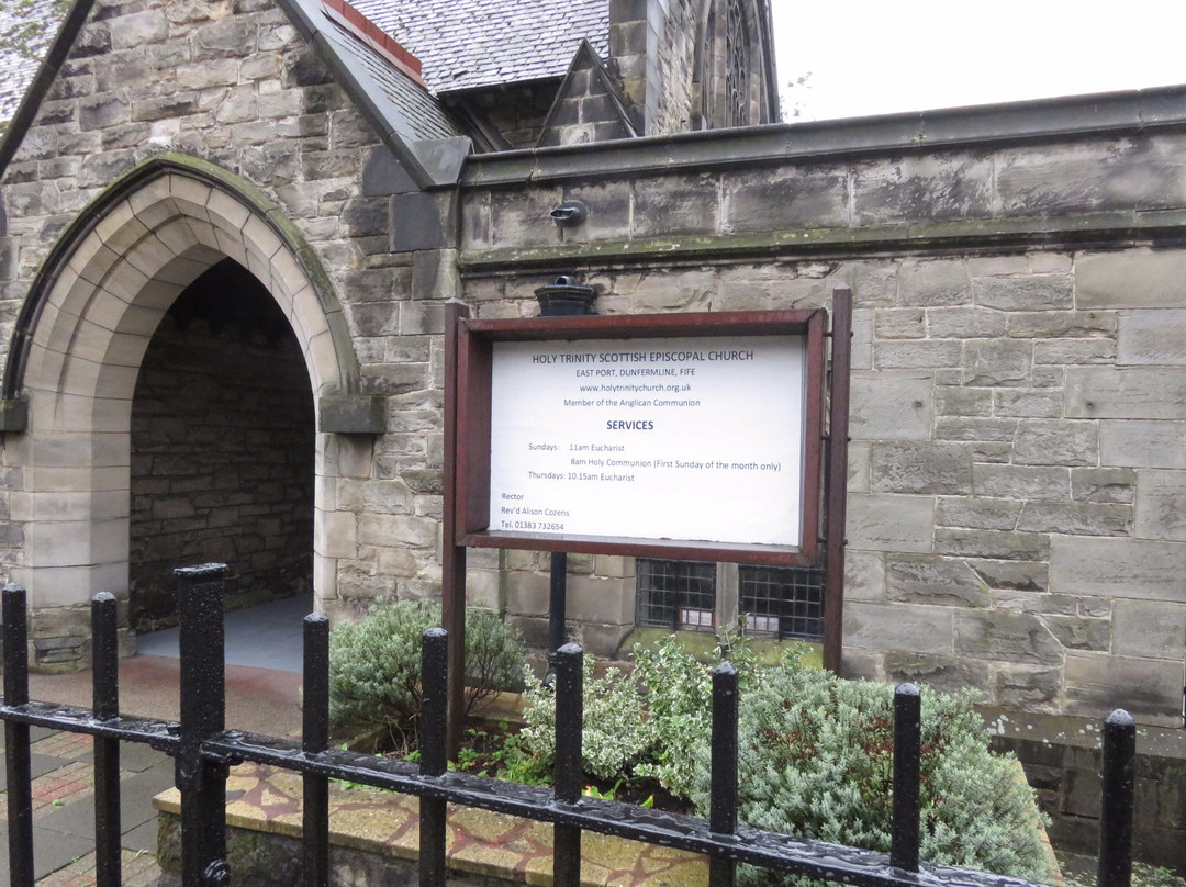 Holy Trinity Dunfermline - Scottish Episcopal Church-丹弗姆林必去景点