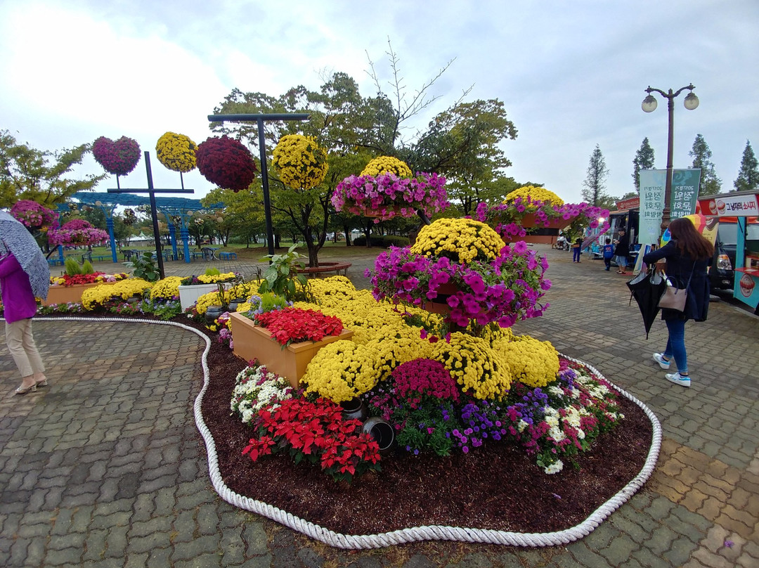 Hwarang Tourist Site-安山市必去景点