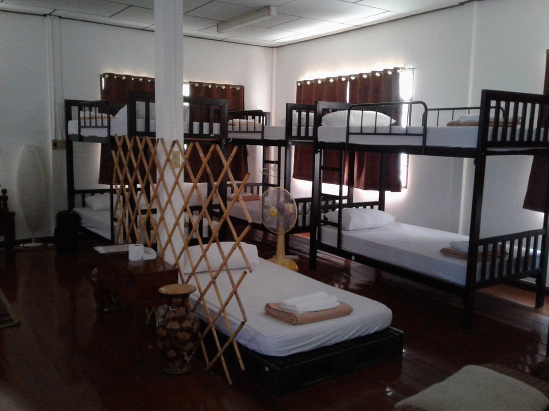 Super Hostel