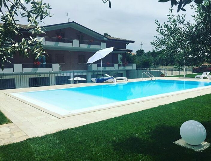 Villa Emilia-官方