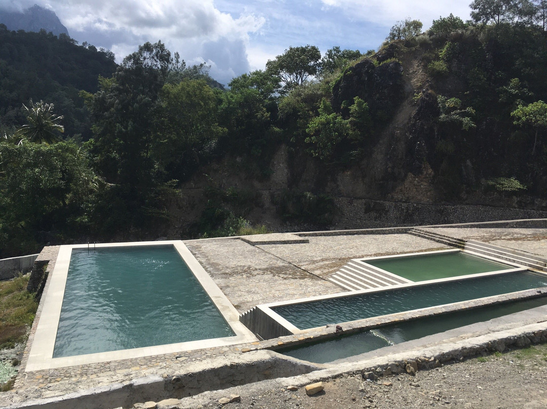 Marobo Hot Springs景点图片