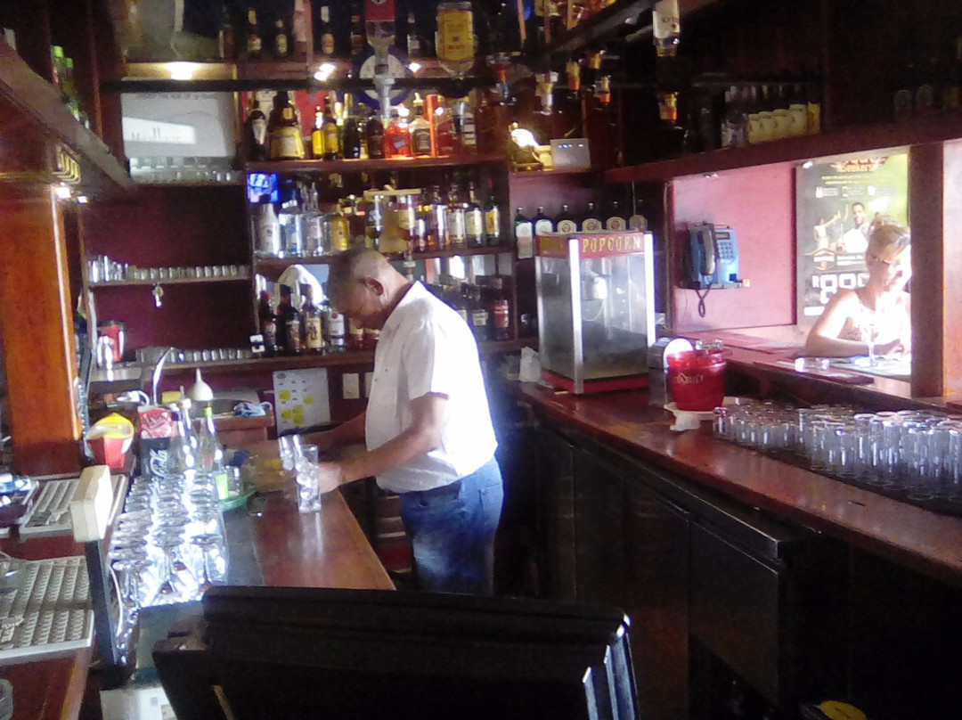 班特里湾餐馆和美食-Brian's Pub