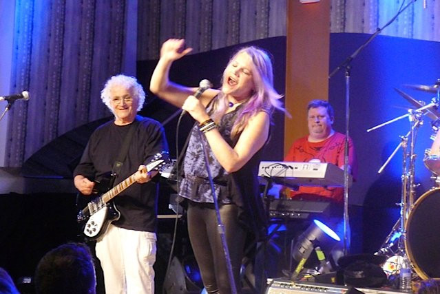 Blue Frog Studios-白石必去景点