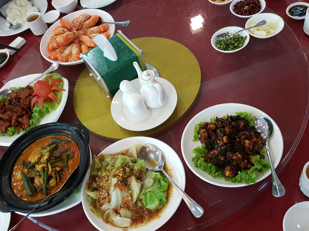 Oversea Sea View Hotpot & BBQ Restaurant