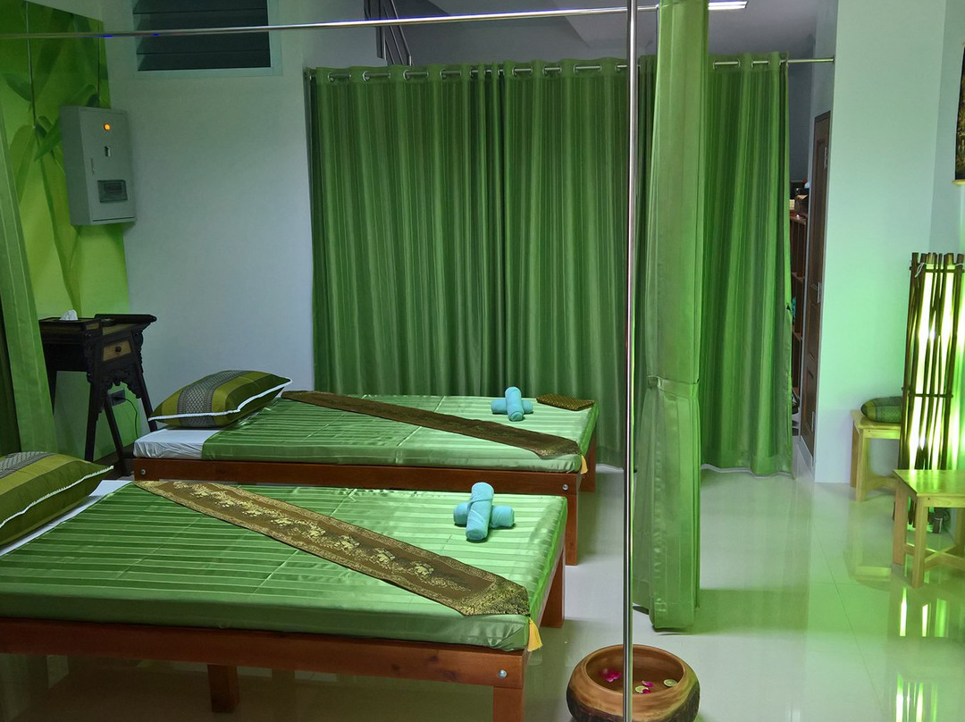 The Green Room Khanom景点图片
