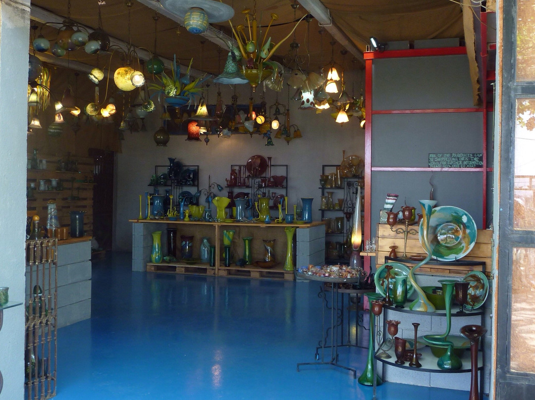 Tzompanakis Blown Glass-Art Of Living景点图片