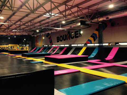 BOUNCE Inc Waterfall-中兰德必去景点