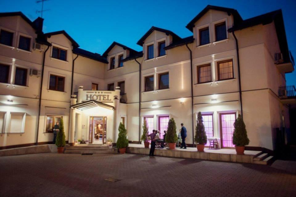 Dworek Hotel主图