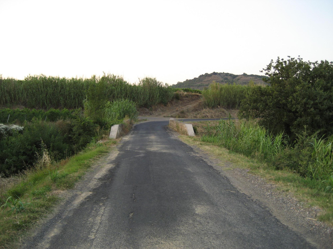 Pouzolles旅游攻略图片