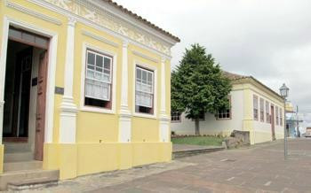 Ney Braga Memorial景点图片