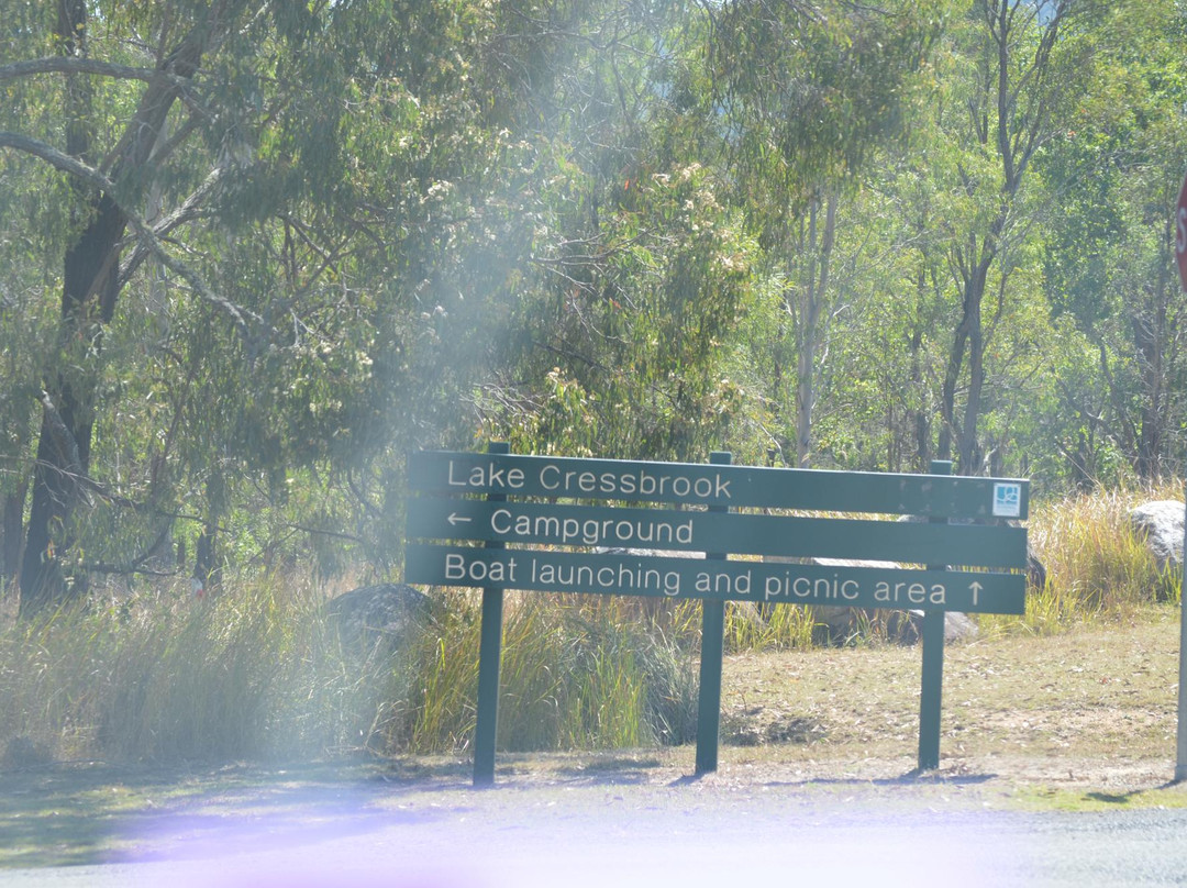 Lake Cressbrook-Crows Nest必去景点