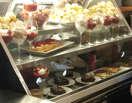 Carnation餐馆和美食-Carnation Cafe & Lounge