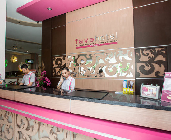 库苏曼尼卡拉大街酒店