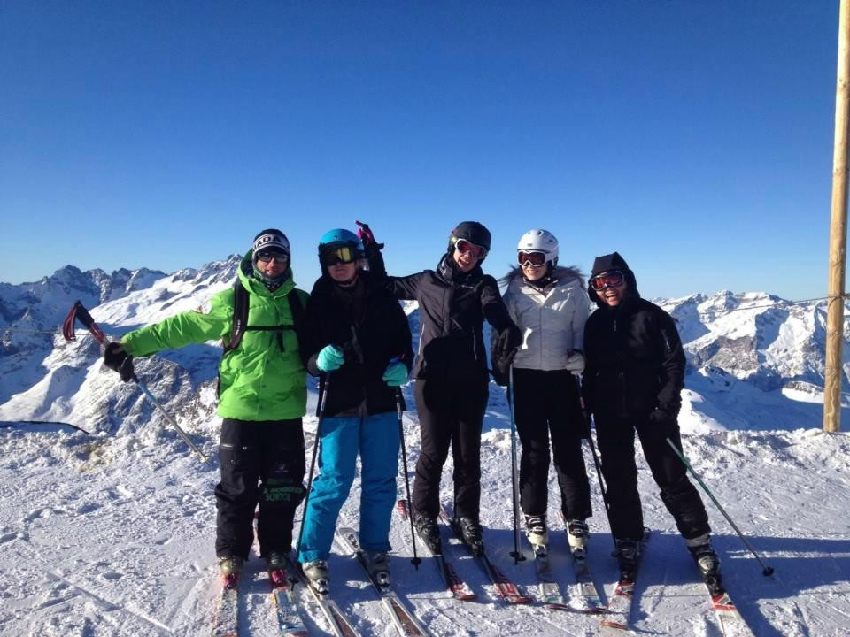 Firstrax Ski & Snowboard School景点图片