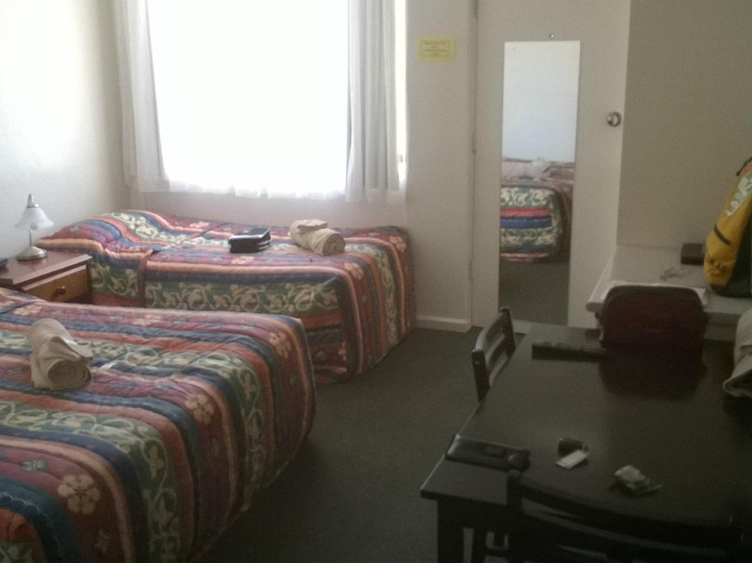 Golden Hills Motel主图